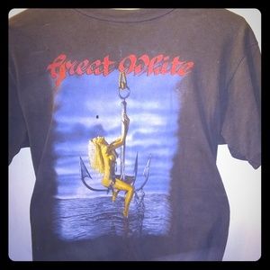 Authentic vintage 94 Great White t-shirt